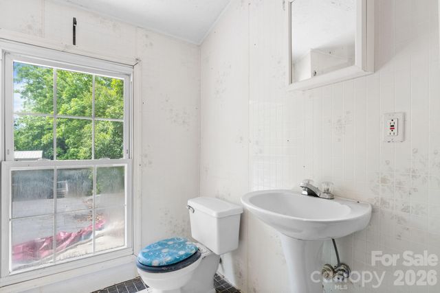 160 & 164 Arlington Street, Forest City, NC 28043