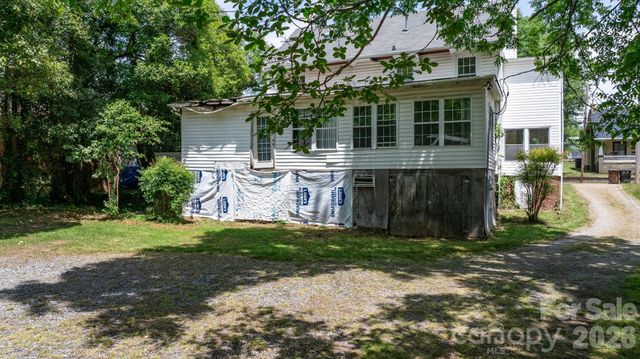 160 & 164 Arlington Street, Forest City, NC 28043