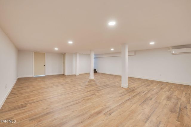 128 Thompson Street, Kingsport, TN 37660