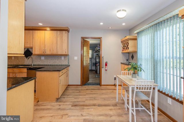 3 BOOTHBY CT, Mount Laurel, NJ 08054