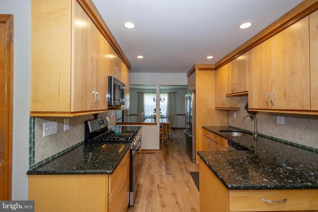 3 BOOTHBY CT, Mount Laurel, NJ 08054