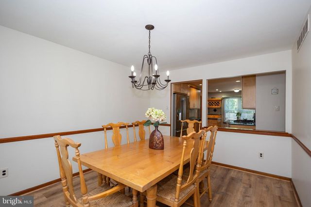 3 BOOTHBY CT, Mount Laurel, NJ 08054