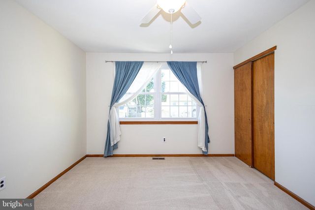 3 BOOTHBY CT, Mount Laurel, NJ 08054