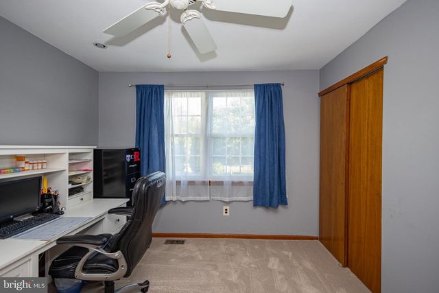 3 BOOTHBY CT, Mount Laurel, NJ 08054