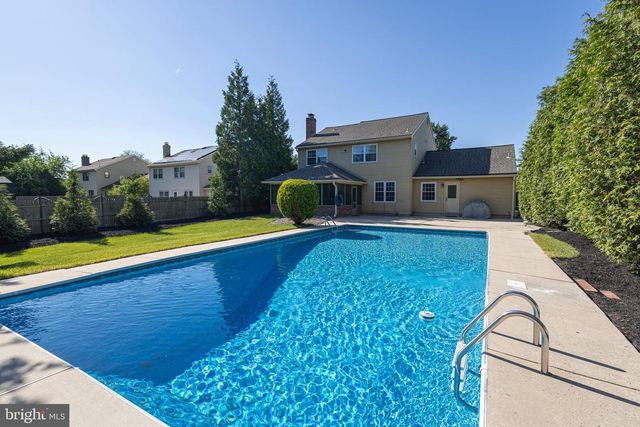 3 BOOTHBY CT, Mount Laurel, NJ 08054