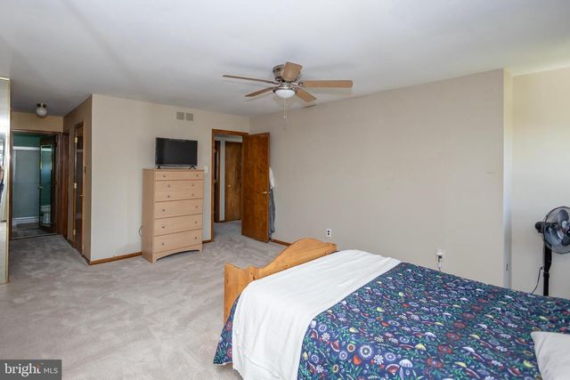 3 BOOTHBY CT, Mount Laurel, NJ 08054