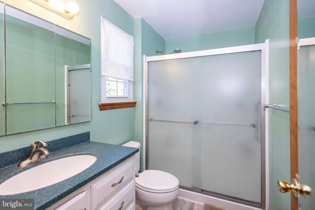 3 BOOTHBY CT, Mount Laurel, NJ 08054