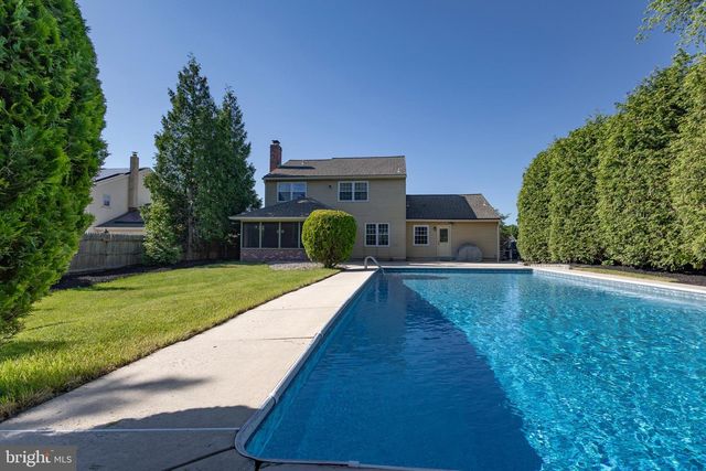 3 BOOTHBY CT, Mount Laurel, NJ 08054