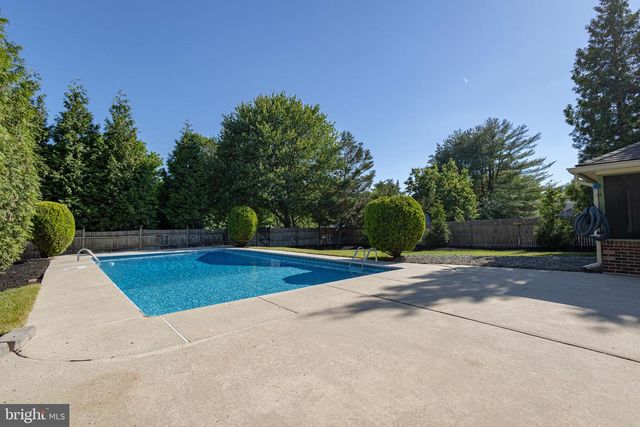 3 BOOTHBY CT, Mount Laurel, NJ 08054