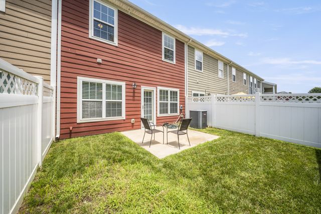 505 Shirebrook Cir, Spring Hill, TN 37174