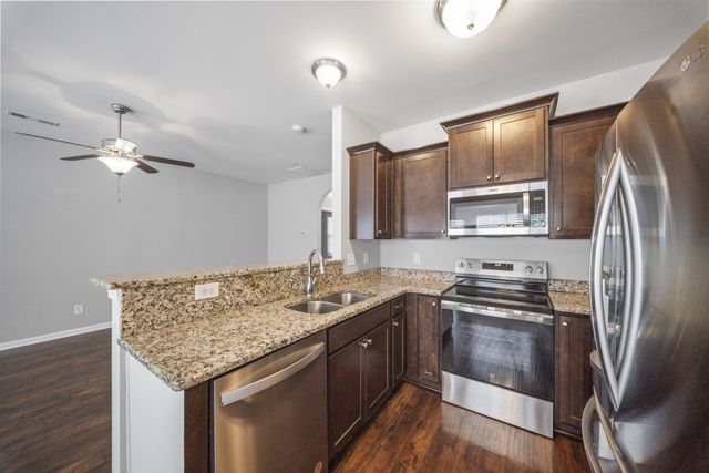 505 Shirebrook Cir, Spring Hill, TN 37174