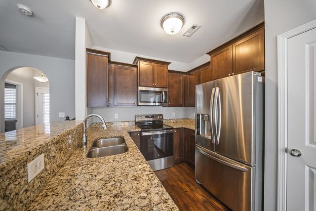 505 Shirebrook Cir, Spring Hill, TN 37174