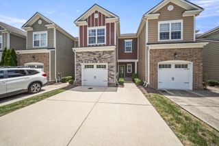 505 Shirebrook Cir, Spring Hill, TN 37174