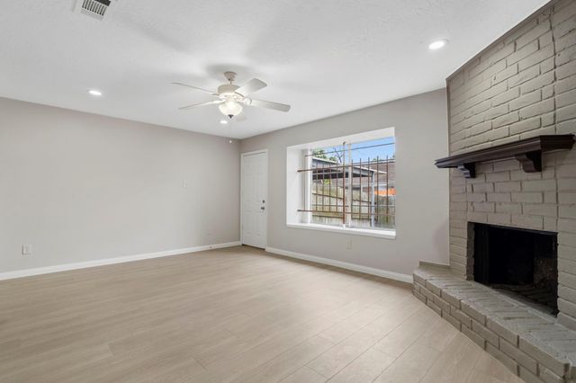 6907 Chasewood Drive, Missouri City, TX 77489