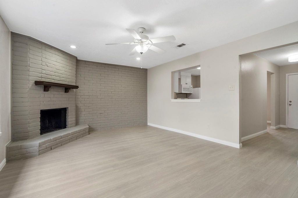 6907 Chasewood Drive, Missouri City, TX 77489