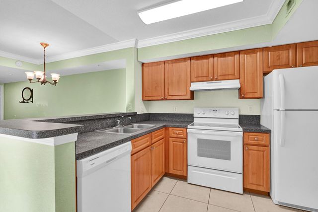 15075 Michelangelo Boulevard 103, Delray Beach, FL 33446