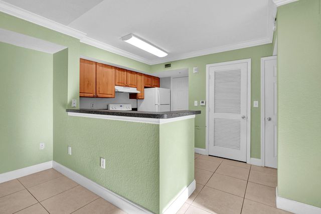 15075 Michelangelo Boulevard 103, Delray Beach, FL 33446
