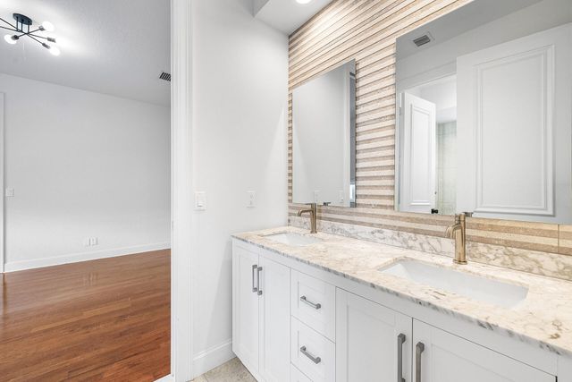 16032 Bristol Isle Way, Delray Beach, FL 33446