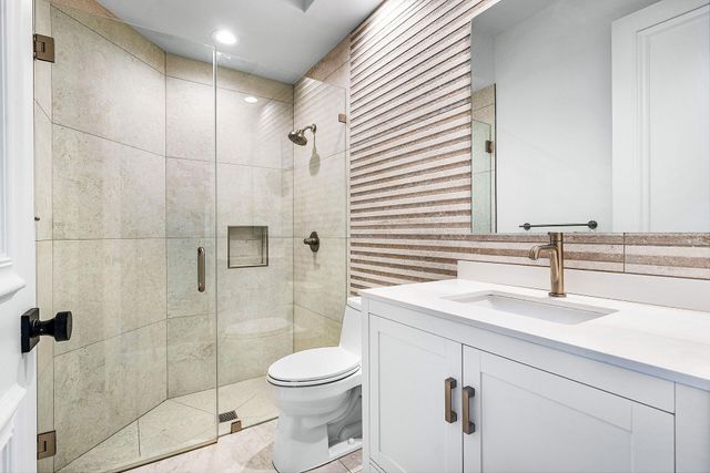 16032 Bristol Isle Way, Delray Beach, FL 33446