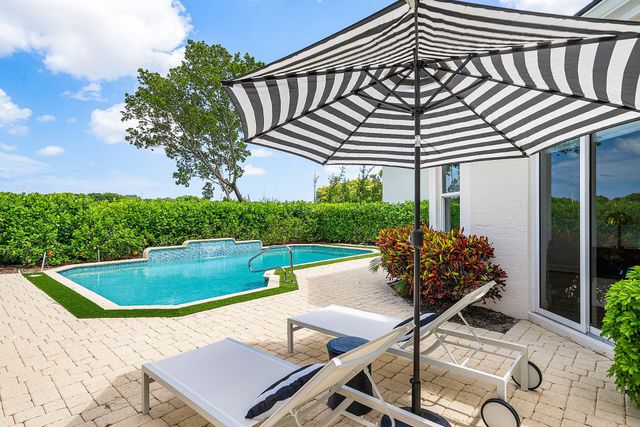 16032 Bristol Isle Way, Delray Beach, FL 33446