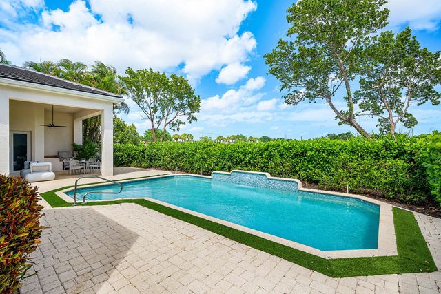 16032 Bristol Isle Way, Delray Beach, FL 33446