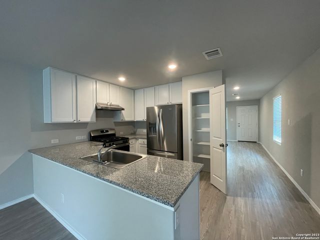 4324 Levee Ridge, San Antonio, TX 78223