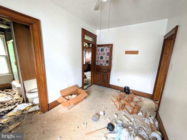 211 FAIR AVE, Hanover, PA 17331