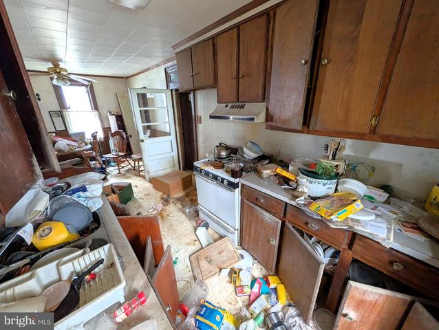 211 FAIR AVE, Hanover, PA 17331