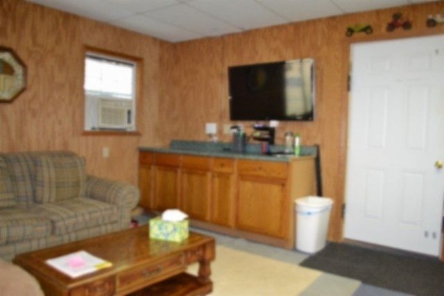 318 Rock Springs Rd, Celina, TN 38551