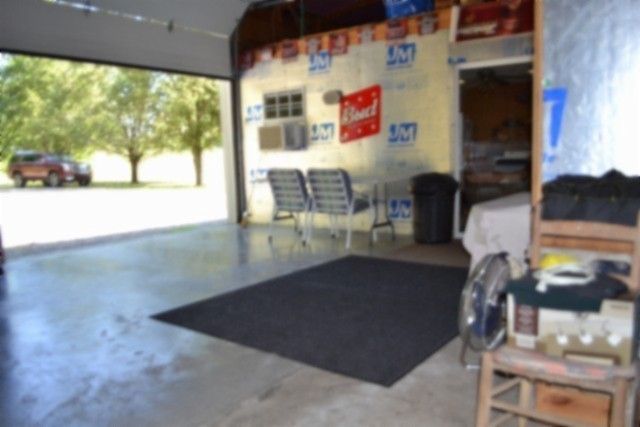 318 Rock Springs Rd, Celina, TN 38551