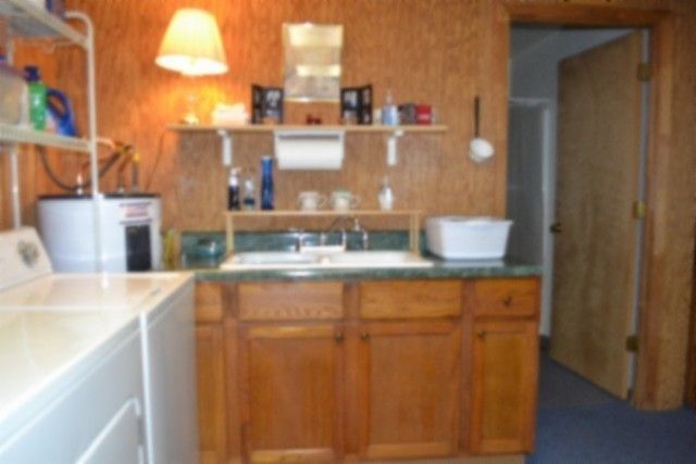 318 Rock Springs Rd, Celina, TN 38551
