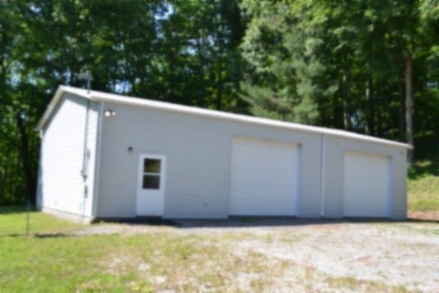 318 Rock Springs Rd, Celina, TN 38551