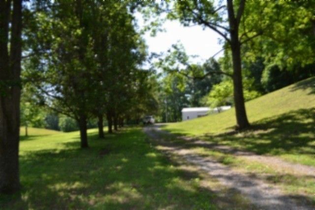 318 Rock Springs Rd, Celina, TN 38551