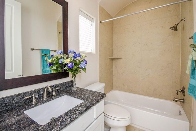 1027 Saint Charles Street, Houston, TX 77003