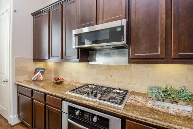 1027 Saint Charles Street, Houston, TX 77003