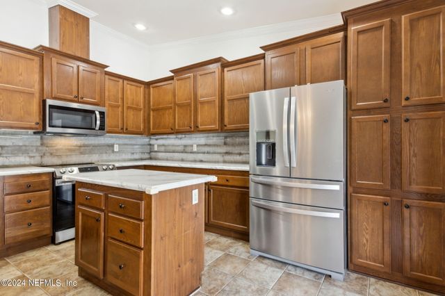 112 SILVER BEACH Boulevard, Pomona Park, FL 32181
