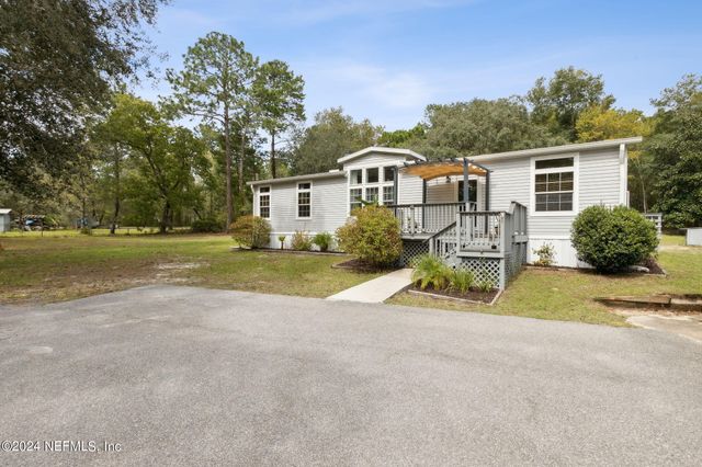 112 SILVER BEACH Boulevard, Pomona Park, FL 32181