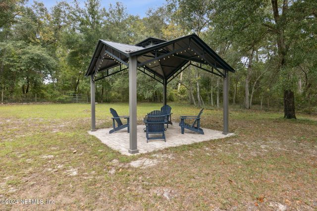 112 SILVER BEACH Boulevard, Pomona Park, FL 32181