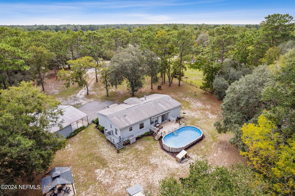 112 SILVER BEACH Boulevard, Pomona Park, FL 32181