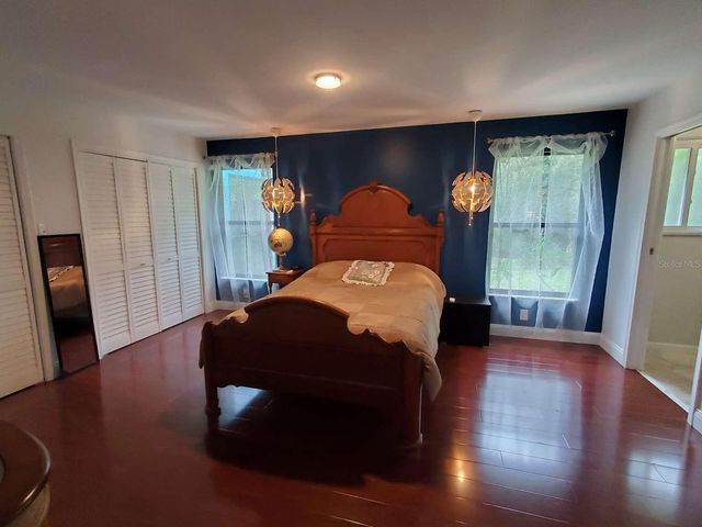 5017 E 127TH AVENUE, Temple Terrace, FL 33617