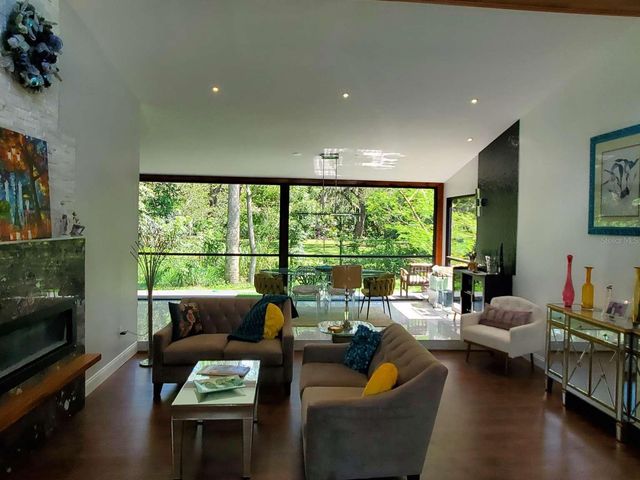 5017 E 127TH AVENUE, Temple Terrace, FL 33617