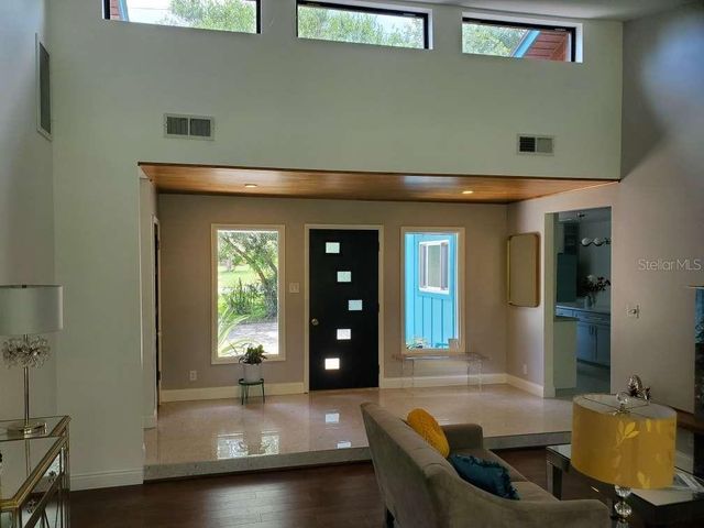 5017 E 127TH AVENUE, Temple Terrace, FL 33617