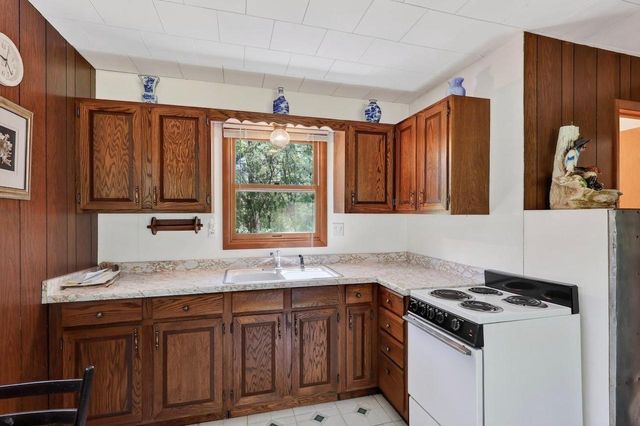 732 W 15th Drive, Nekoosa, WI 54457