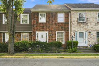 2381 Hardesty Drive S, A8, Columbus, OH 43204