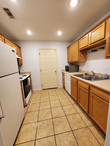 4102 SW Chapelstone Avenue 3, Bentonville, AR 72712