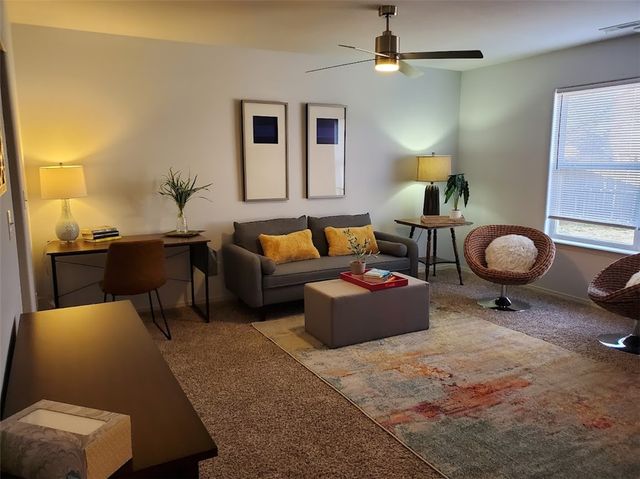 4102 SW Chapelstone Avenue 3, Bentonville, AR 72712