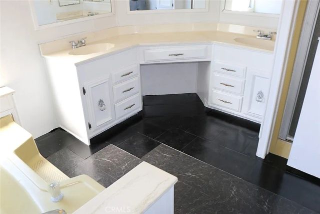 3595 Santa Fe 19, Long Beach, CA 90810