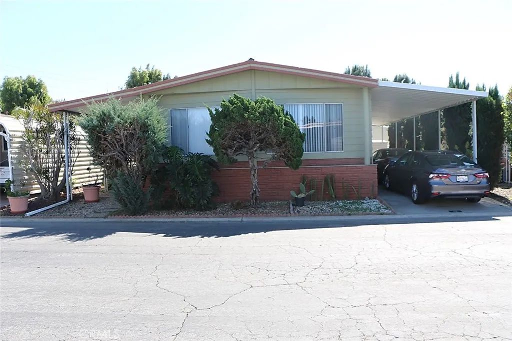 3595 Santa Fe 19, Long Beach, CA 90810