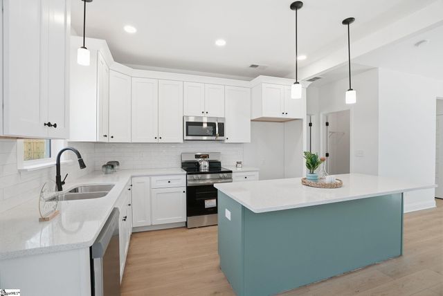 26 Carriage Drive, Greenville, SC 29609