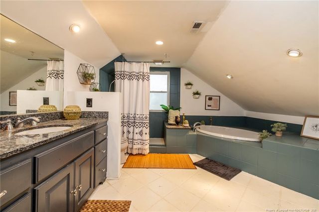 322 Circle Drive, Fayetteville, NC 28305